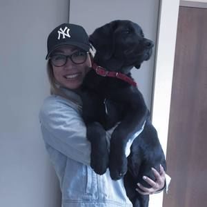 Meet your Posher, Dominique